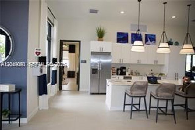 4941 Peacock Way 5838, Dania Beach, FL 33312