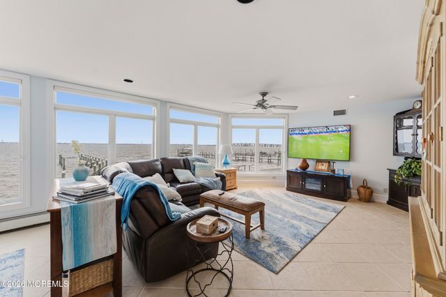 3287 Long Point Drive, Toms River, NJ 08753