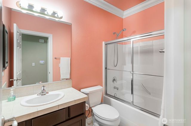 4963 Bend Drive NE, Lacey, WA 98516