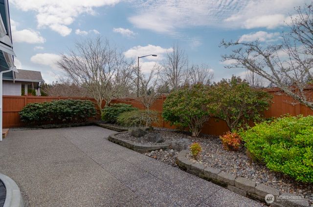 4963 Bend Drive NE, Lacey, WA 98516