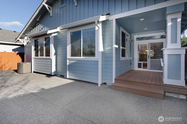 4963 Bend Drive NE, Lacey, WA 98516