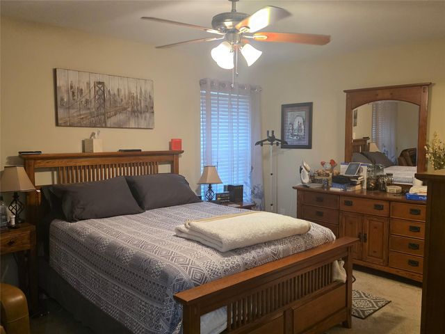 5 Las Flores DR, Wimberley, TX 78676