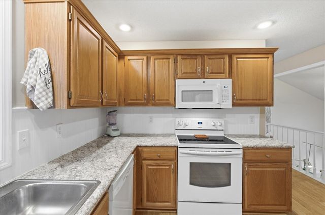 4301 FORUM BLVD, Columbia, MO 65203