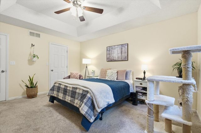 4301 FORUM BLVD, Columbia, MO 65203