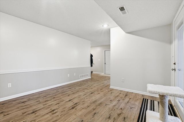 4301 FORUM BLVD, Columbia, MO 65203