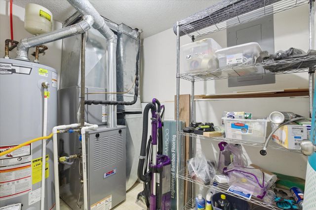 4301 FORUM BLVD, Columbia, MO 65203