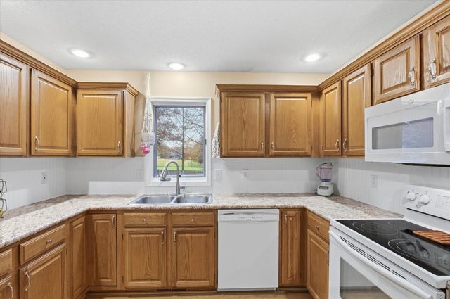 4301 FORUM BLVD, Columbia, MO 65203