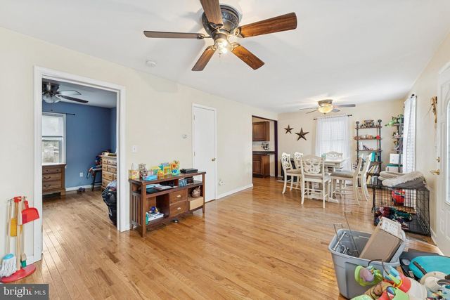 8411 BRADY AVE, Bowie, MD 20720