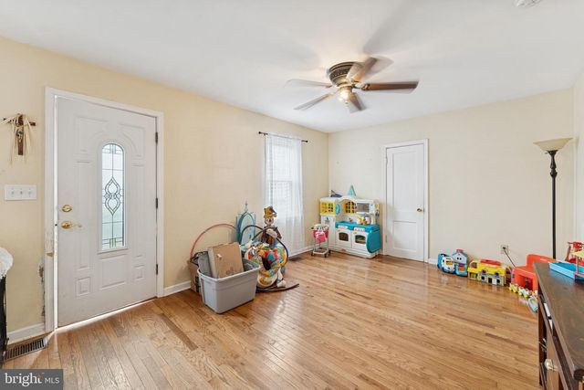 8411 BRADY AVE, Bowie, MD 20720