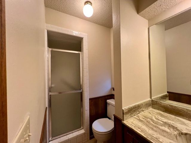 1329 NE 20th Place, Moore, OK 73160