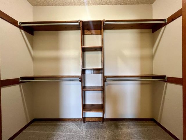 1329 NE 20th Place, Moore, OK 73160