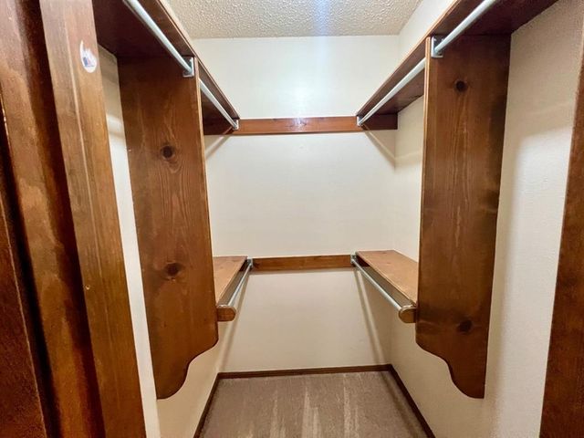 1329 NE 20th Place, Moore, OK 73160