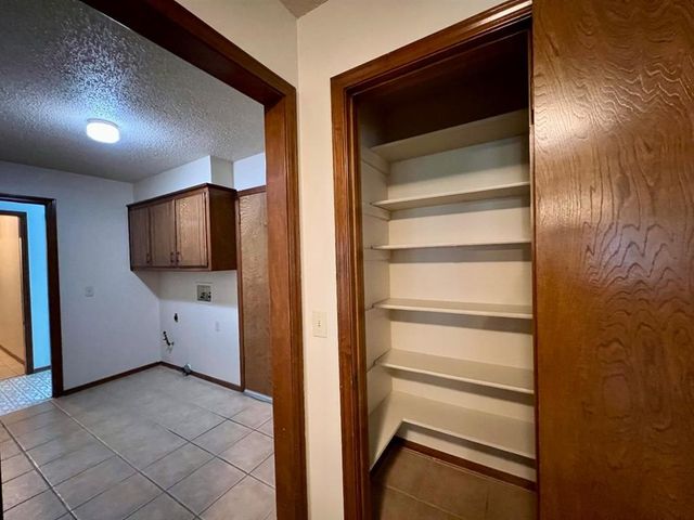 1329 NE 20th Place, Moore, OK 73160