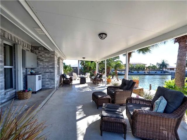 14153 Atascadera Ave, Corpus Christi, TX 78418