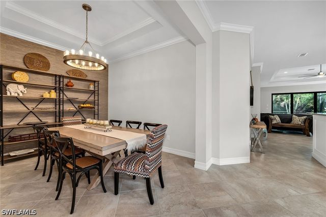 6589 Roma WAY, Naples, FL 34113