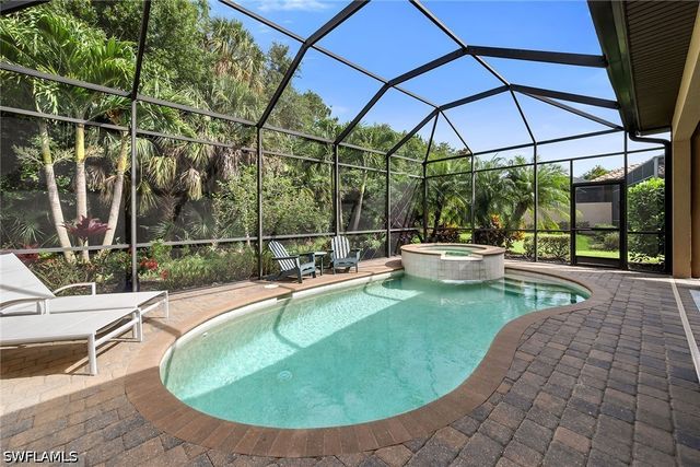 6589 Roma WAY, Naples, FL 34113