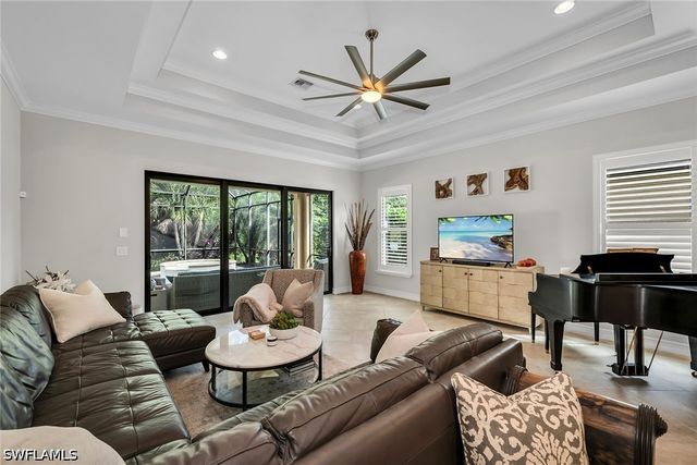6589 Roma WAY, Naples, FL 34113