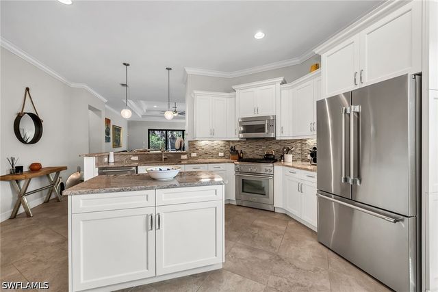 6589 Roma WAY, Naples, FL 34113