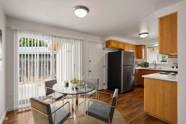 1452 Carolyn Circle, Medford, OR 97504