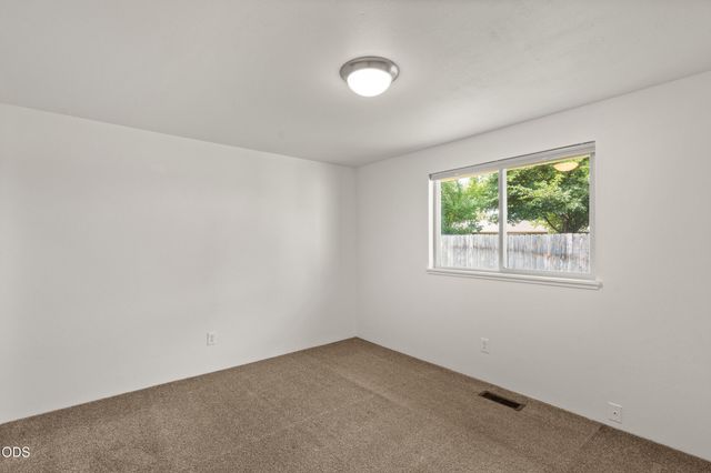 1452 Carolyn Circle, Medford, OR 97504