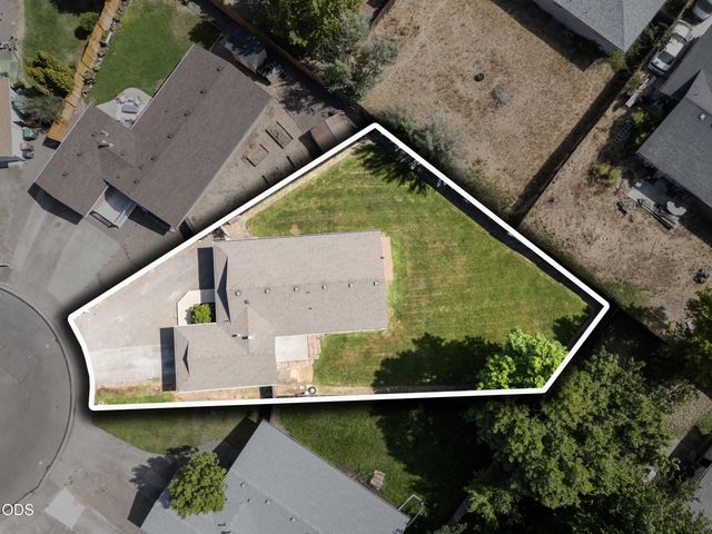 1452 Carolyn Circle, Medford, OR 97504