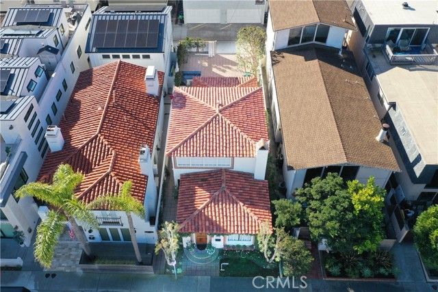 1211 W Bay, Newport Beach, CA 92661