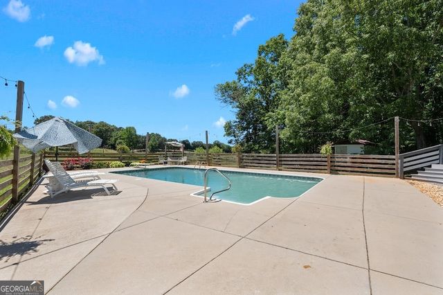 405 Little Circle, Tallapoosa, GA 30176