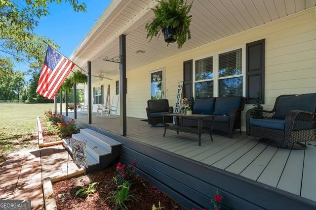 405 Little Circle, Tallapoosa, GA 30176