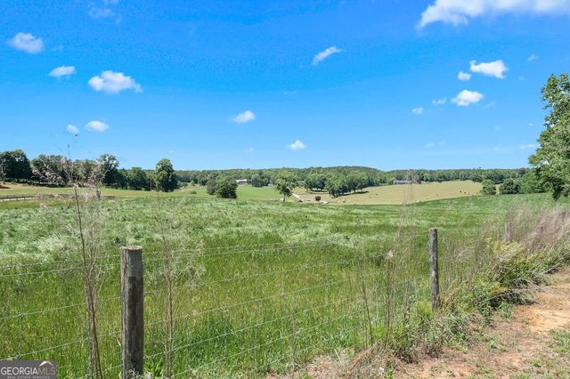 405 Little Circle, Tallapoosa, GA 30176