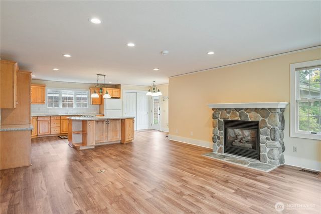 1702 24th Avenue, Longview, WA 98632