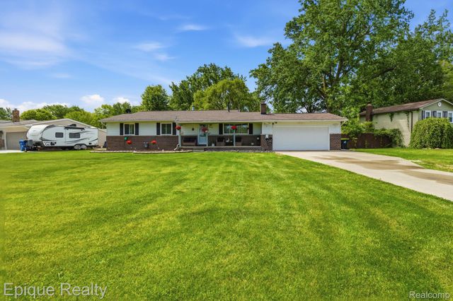 48132 Pheasant Street, Chesterfield Township, MI 48047