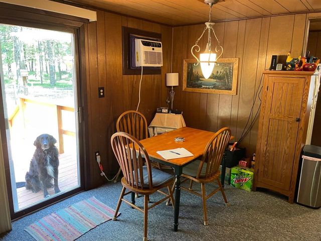 932 10th Avenue, Hancock, WI 54943