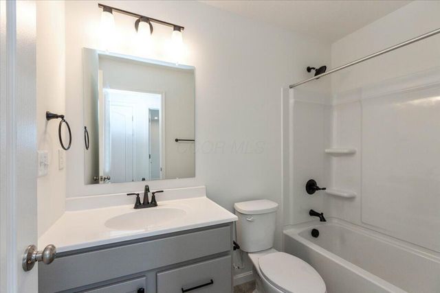 2205 Sunny View Court, Marysville, OH 43040