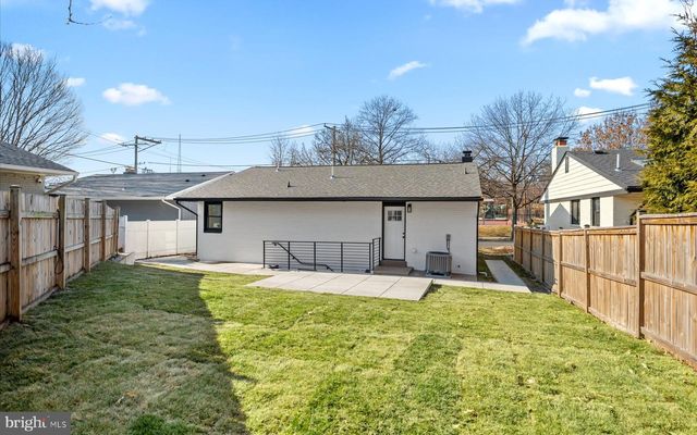 6605 3RD ST NW, Washington, DC 20012