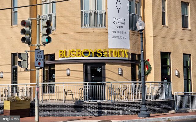 6605 3RD ST NW, Washington, DC 20012