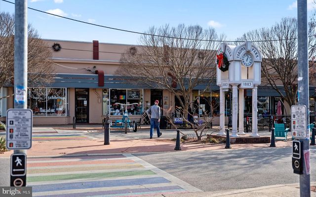 6605 3RD ST NW, Washington, DC 20012