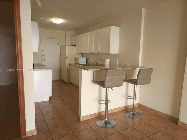 1465 NE 123rd St 806, North Miami, FL 33161