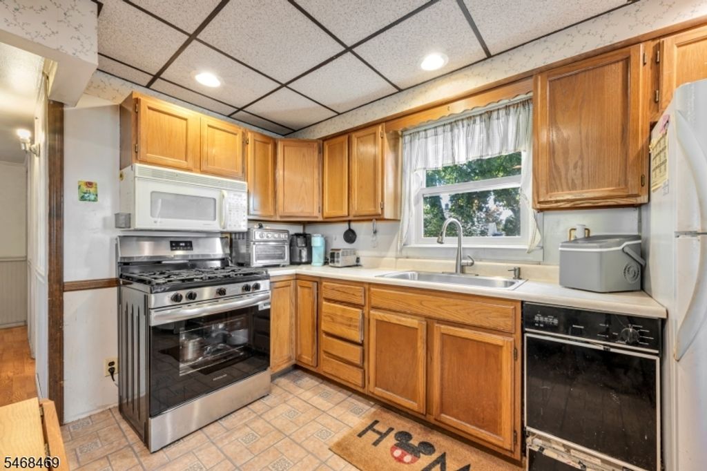 41 Wanaque Ave, Wanaque Boro, NJ 07420 — photo 5