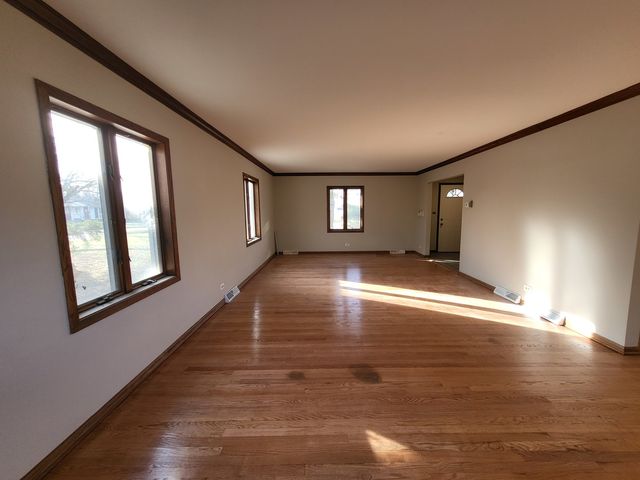 725 Braemar Road, Flossmoor, IL 60422