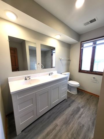 725 Braemar Road, Flossmoor, IL 60422