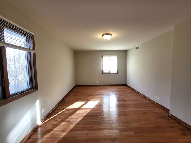 725 Braemar Road, Flossmoor, IL 60422