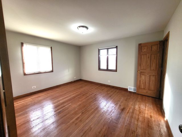 725 Braemar Road, Flossmoor, IL 60422