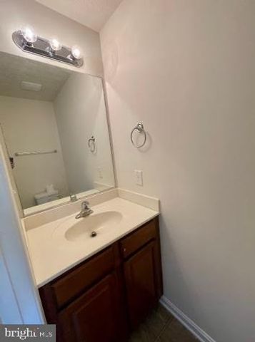 220 5TH ST, Colonial Beach, VA 22443