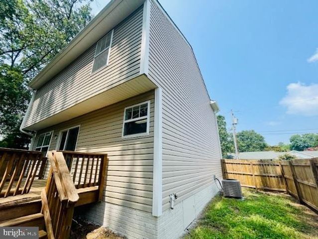 220 5TH ST, Colonial Beach, VA 22443