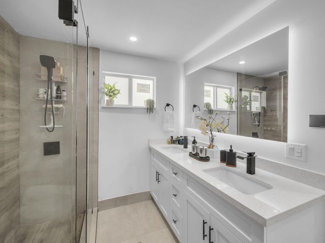 520 NE 135th Street, North Miami, FL 33161