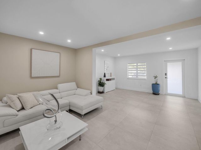 520 NE 135th Street, North Miami, FL 33161