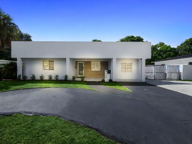 520 NE 135th Street, North Miami, FL 33161