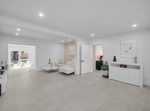 520 NE 135th Street, North Miami, FL 33161