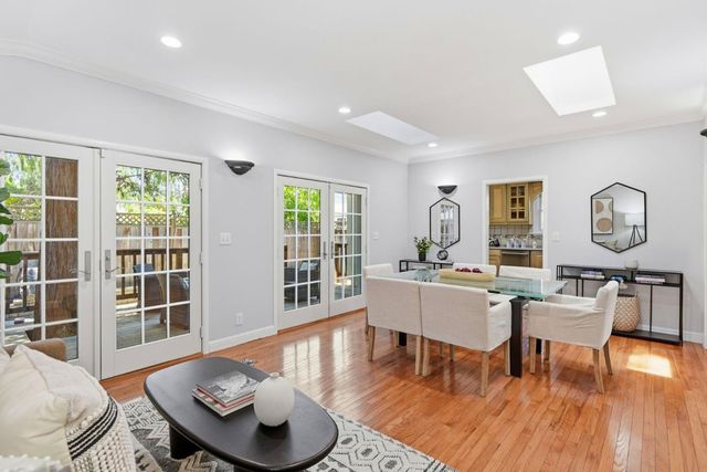 3010 Alameda De Las Pulgas, San Mateo, CA 94403
