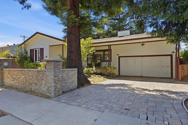 3010 Alameda De Las Pulgas, San Mateo, CA 94403